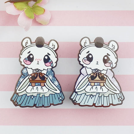 Helper Polar Bear: Girl's Day Animal Enamel Pins - Kittynaut